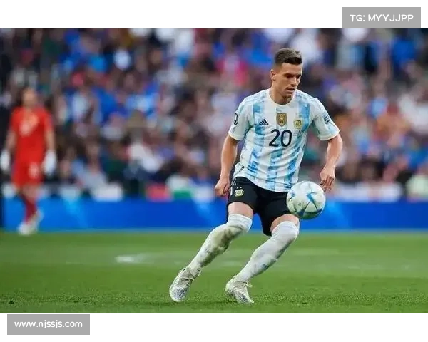 洛塞尔索在球场上的技术特点与表现解析